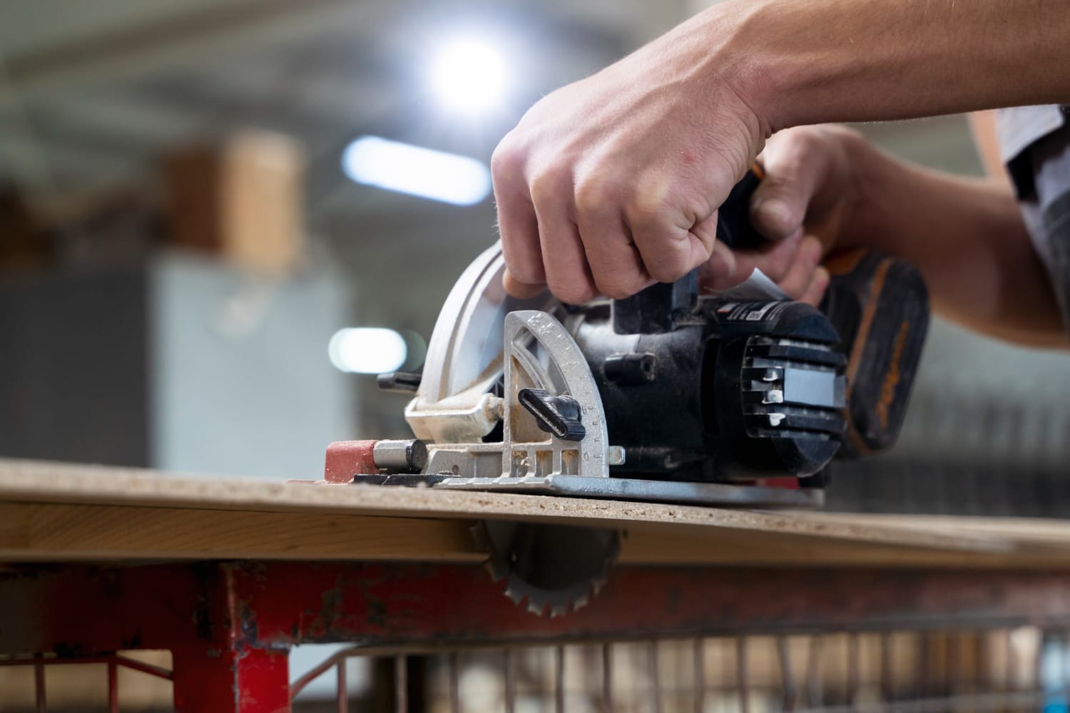 Gerber cutting table